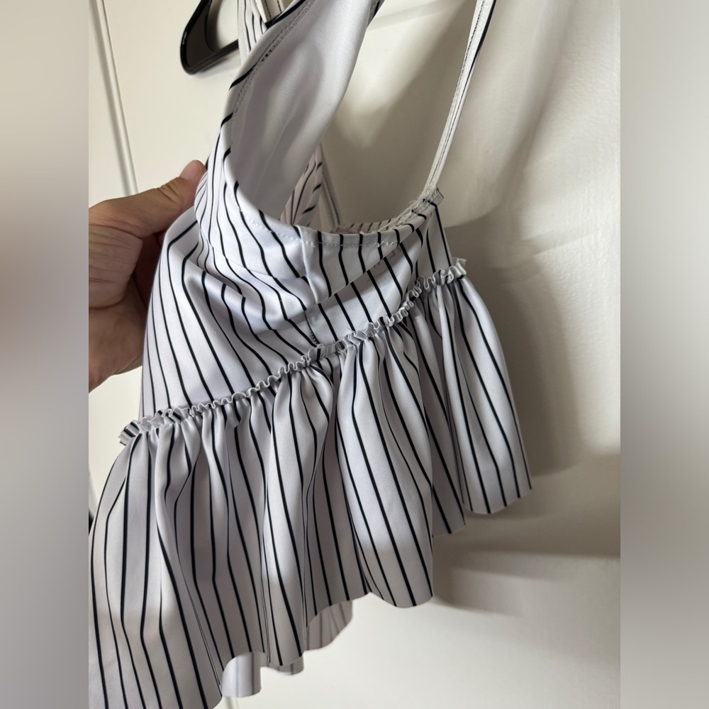 Kortni Jeane White Black Striped Peplum Bikini Swim Swimmers Top Size Small - Picture 5 of 12